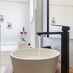Ense Guest house