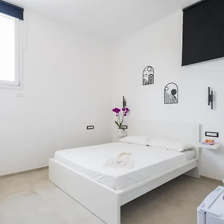 Ense Πανσιόν 3*